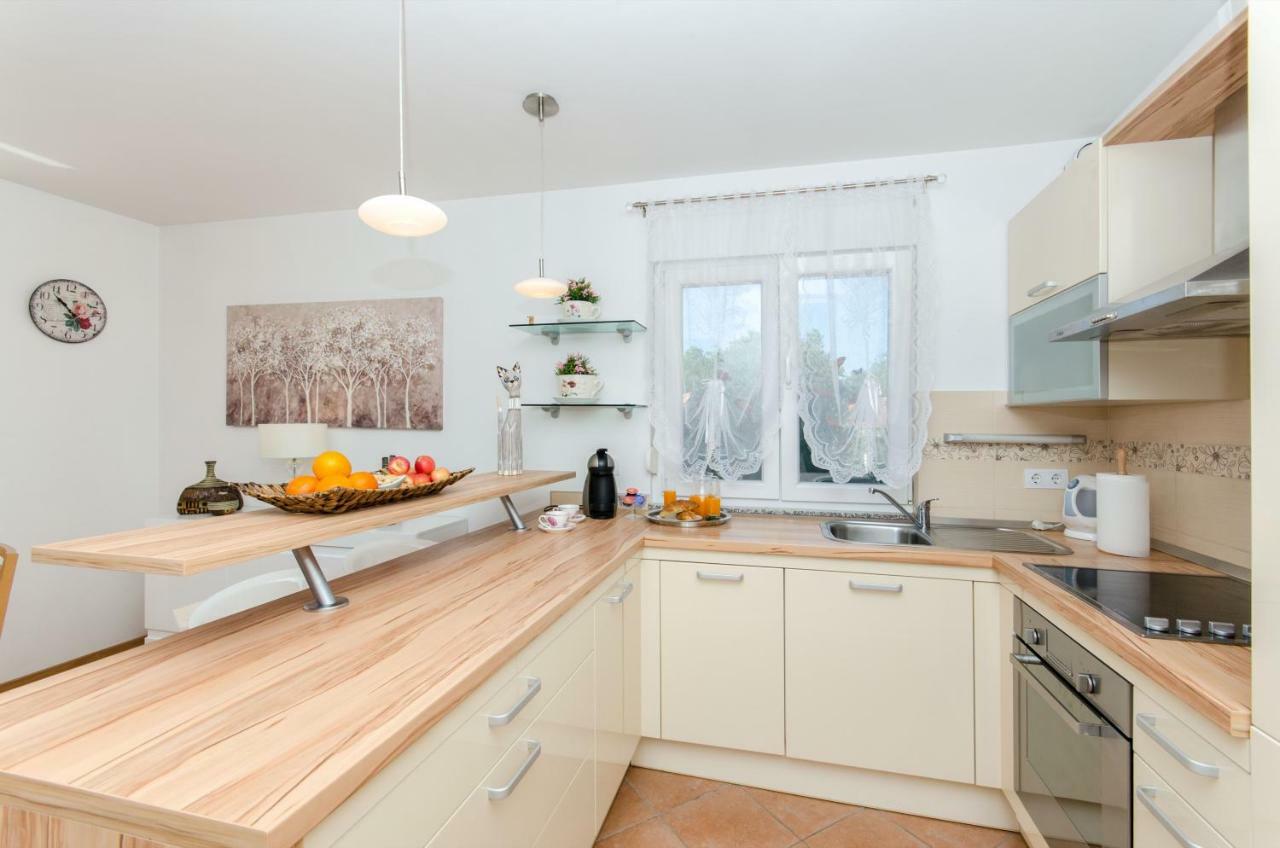 Dalmatian Village Charm - Spacious Villa With Pool Near Trogir Primorski Dolac Eksteriør billede