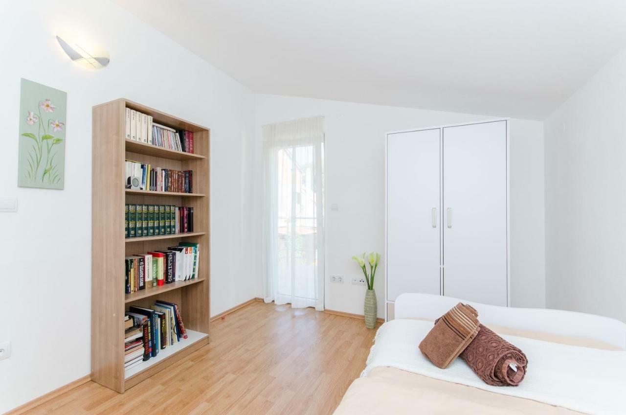 Dalmatian Village Charm - Spacious Villa With Pool Near Trogir Primorski Dolac Eksteriør billede